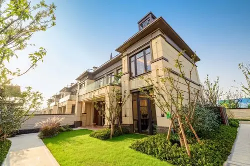 九龙湖稀缺联排别墅,独门独户,.