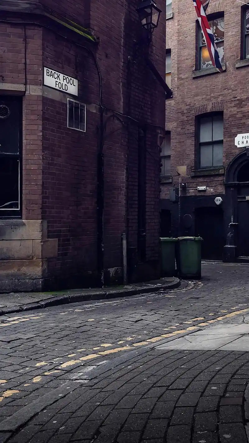 城市内道路接近高清手机壁纸