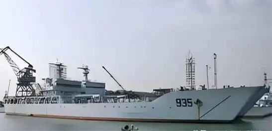 雪峰山号舰艇基本情况:丹霞山号坦克登陆舰是072Ⅱ型(玉亭级),隶属于