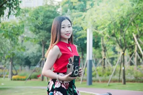 香蜜湖作业_好看的小姐姐