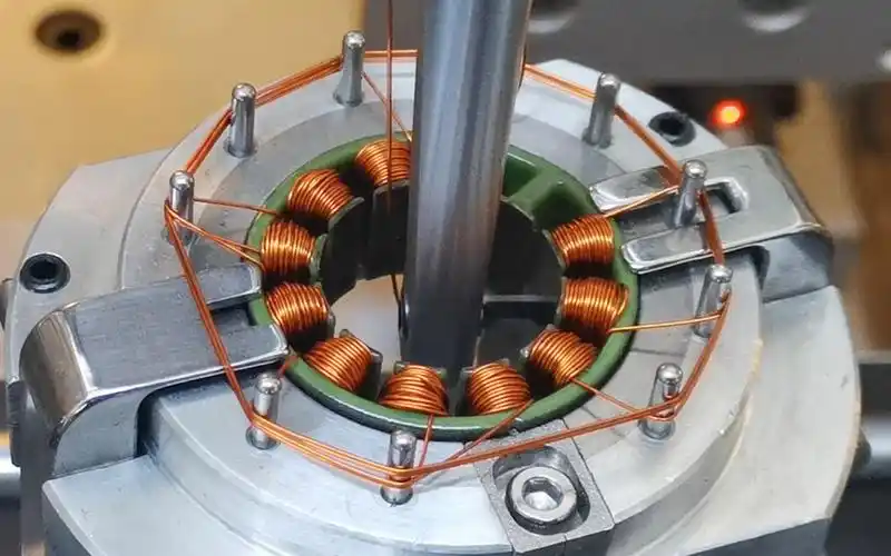 无刷马达电机定子绕线机绕线排线细节揭秘