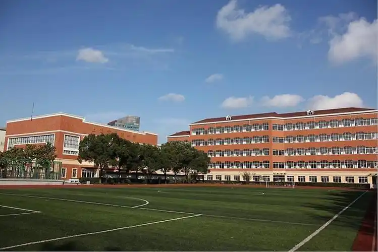 上海市月浦中学