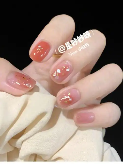 草莓桃桃酱金箔贝壳淡粉色短甲美甲