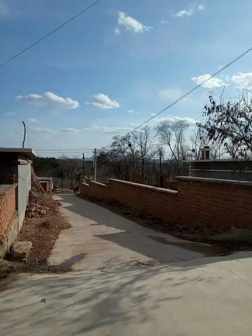 辽宁省朝阳市朝阳县朝大线靠近下柳条沟