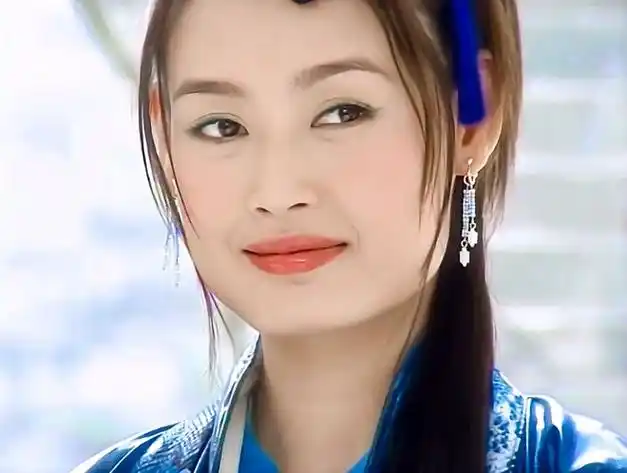 48岁最美朱九真詹小楠出道29年不愠不火却拥有幸福的能力