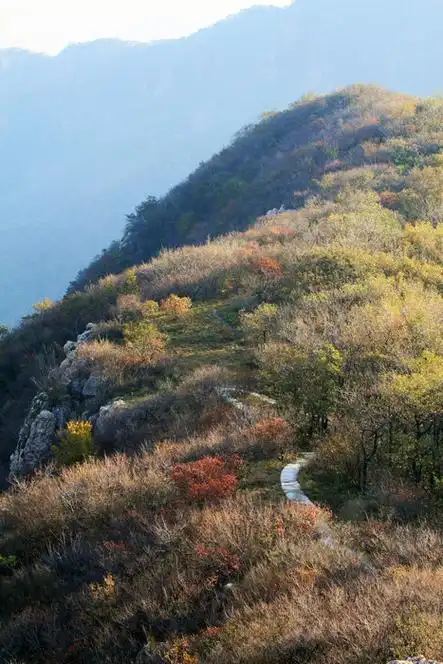 大鸿寨风景区大鸿寨风景区大鸿寨风景区大红寨古称梁山,位于汝州市区