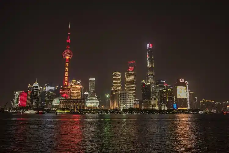 上海的国庆节夜景--外滩与陆家嘴