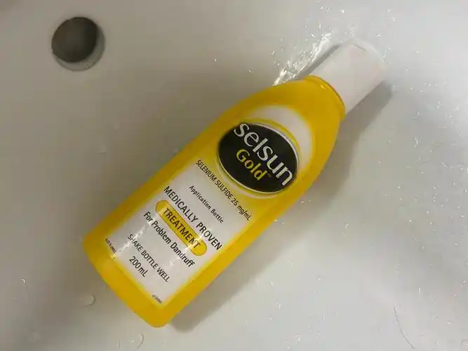 『宝藏去屑洗发水——selsun』