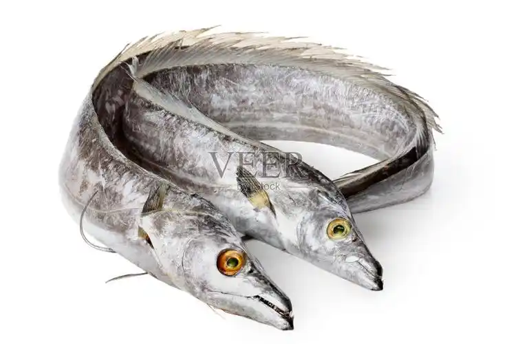 超市里的成段冻带鱼,为啥比整条带鱼便宜很多?看完你还会买吗?