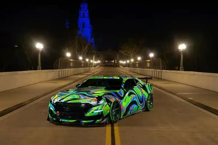 炫彩涂装版科迈罗极吸眼球