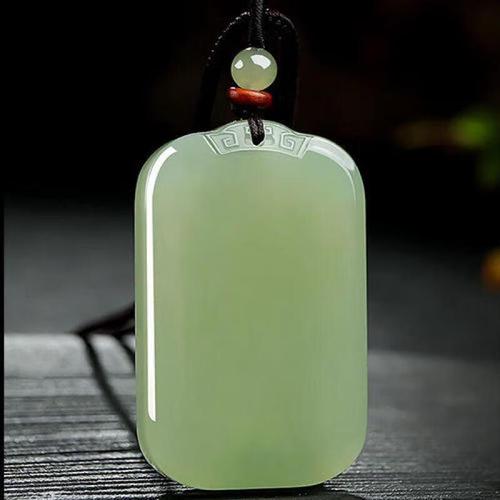 饰由美和田玉无事牌 男平安浅鸭蛋青吊坠女款玉石面包牌玉坠