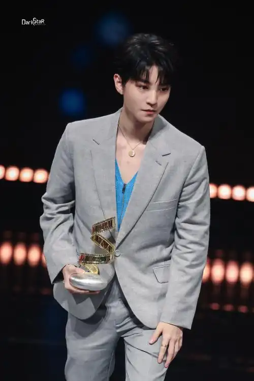 dark_star_王俊凯个人站