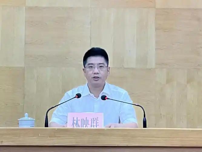 书记,局长周少添传达了市委第十四届第32次常委会会议暨普宁市2022