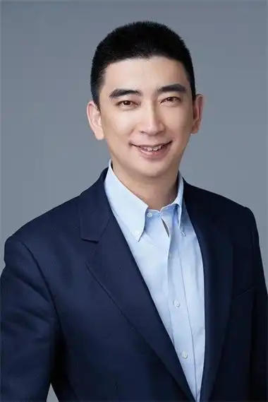 超强跨界华为中国区副总裁董明出任云南白药ceo