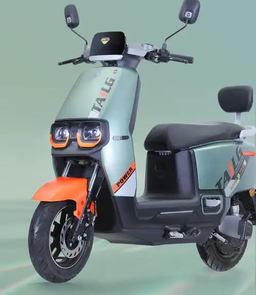 台铃推出一款高速电摩,科幻造型,节能省电,还带智能解锁!
