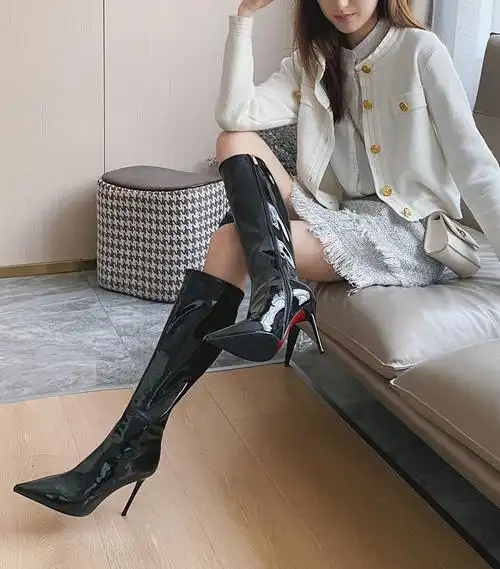 米白色弹力过膝靴女不掉筒显瘦尖头高跟长靴漆皮小个子性感瘦瘦靴