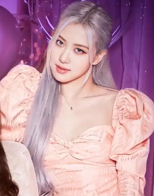 朴彩英甜美可爱的写真照,灵巧娇艳,楚楚动人!_高清图集_新浪网