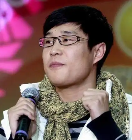 经典段子:"不化妆的时候,你很难确定他是不是睁着眼睛.