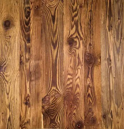 深红的木制纹理