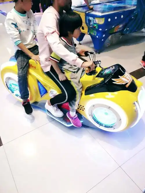 *清新的音效感觉  投币玩,完成你的娃娃梦 炫光摩托 有刹车,油门,轰鸣