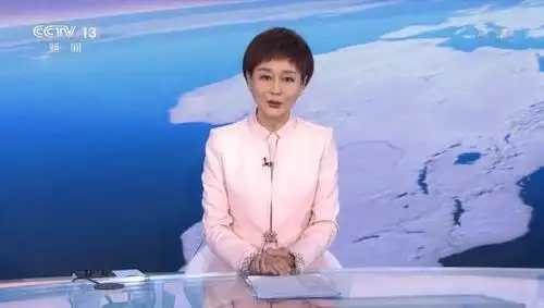 央视新闻主播周丽播音名变迁史,第一个鲜为人知,第二个沿用至今