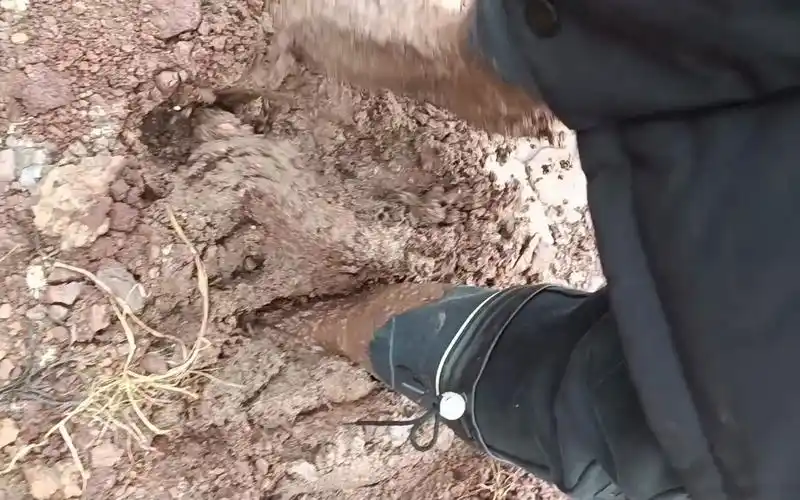 dry fashion 雨靴踩泥 4