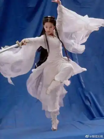 馥煜如晓 12-2 12:00 来自顾盼生辉超话 顾盼生辉 今天是飞舞的小龙女