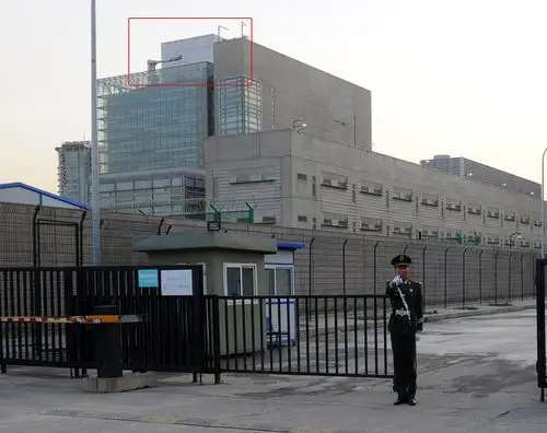 图为美国驻北京(中国)大使馆.