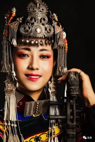 前方高能,一大波彝族美女写真大片儿来袭!