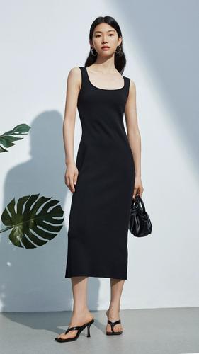 丽雪leisure【14针四平织法】收腰u领针织背心裙简约通勤连衣裙