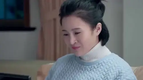 鸡毛飞上天:巧姑看江河他们的蜜月照,却惹恼了丈夫,动起了手