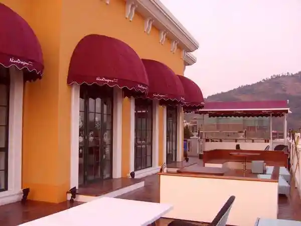 固定西瓜棚专业安装适用于各种商场店铺门脸装饰高端大方