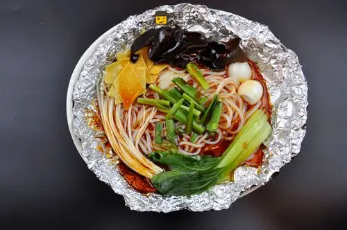 米线就要吃碗主炭烧米线