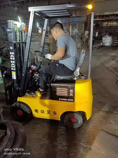 500公斤小型电动叉车_搜狐汽车_搜狐网