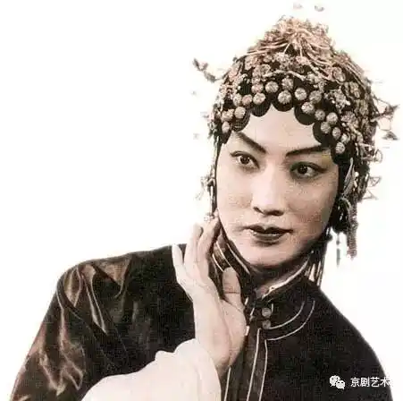 张君秋一生所做的三件大事