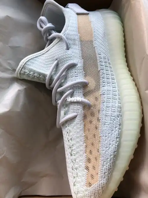 yeezy350 镂空海盐 亚洲限定配色 昨天买到今天就飞起_阿迪达斯怎么样