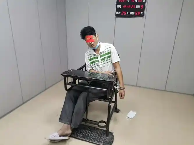 国庆不打烊,二十四小吋内 分别抓获7名吸毒人员