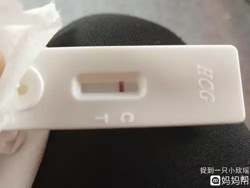 家家户户!没来月经但是验孕棒测了三次都是一深一浅是怎么回事?