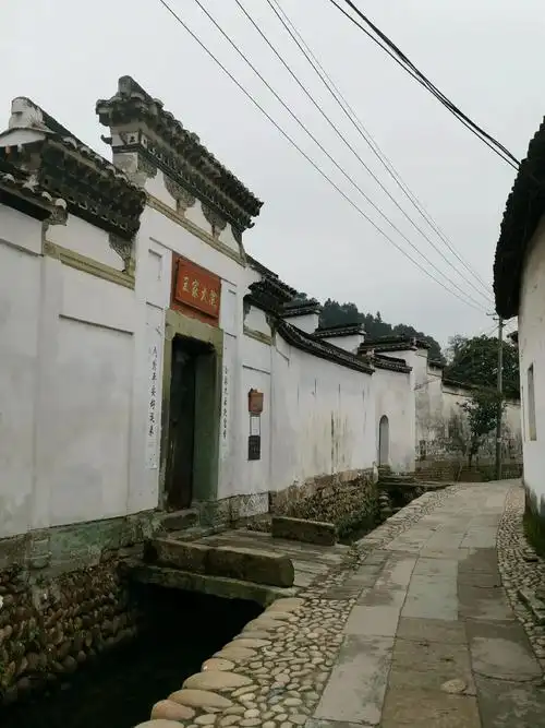 自驾游古城镇之路(187集)打卡:铅山县石塘古镇/#创作灵感 - 抖音