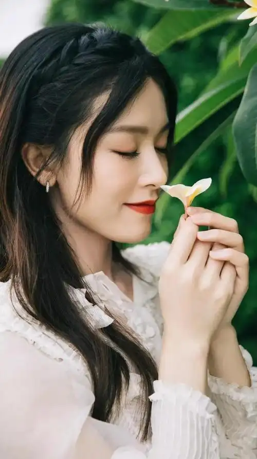 文咏珊气质优雅唯美迷人女神范儿十足