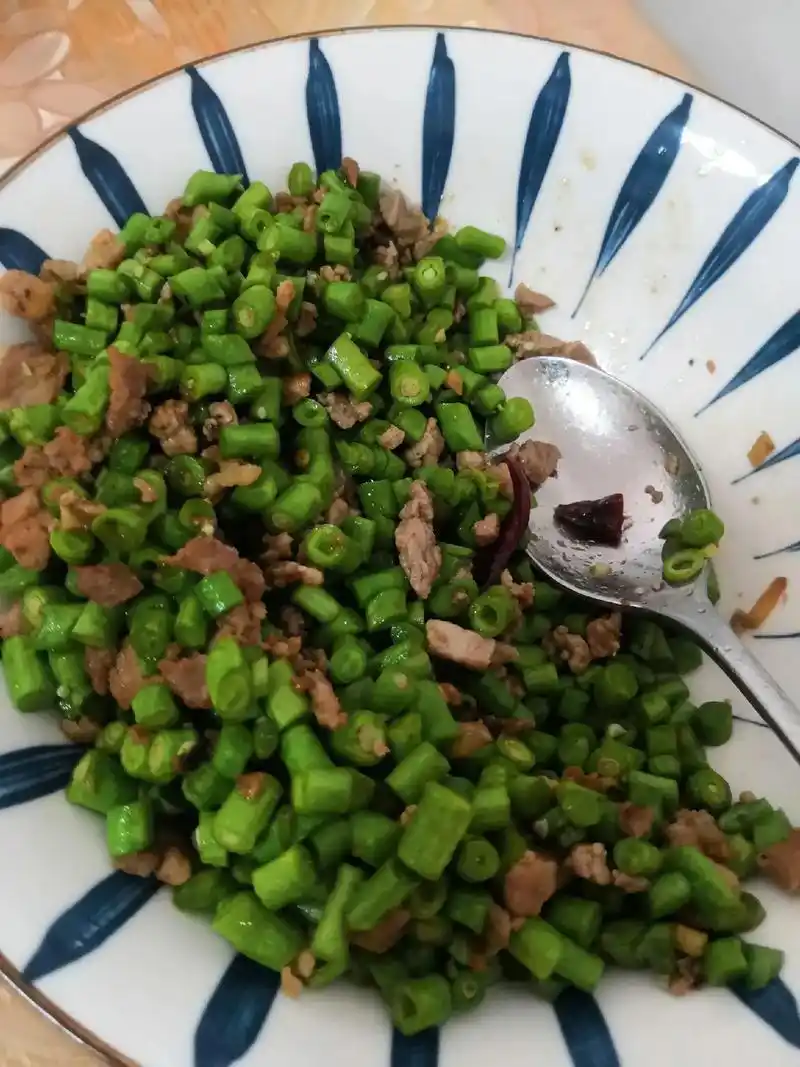 世上最美好的味道,莫过于家乡的味道#江西鄱阳米粑 #江西特色 - 抖音