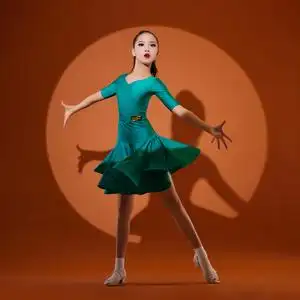 康尼新款拉丁舞女比赛练功服装儿童舞蹈专业考级规定服长短袖可选