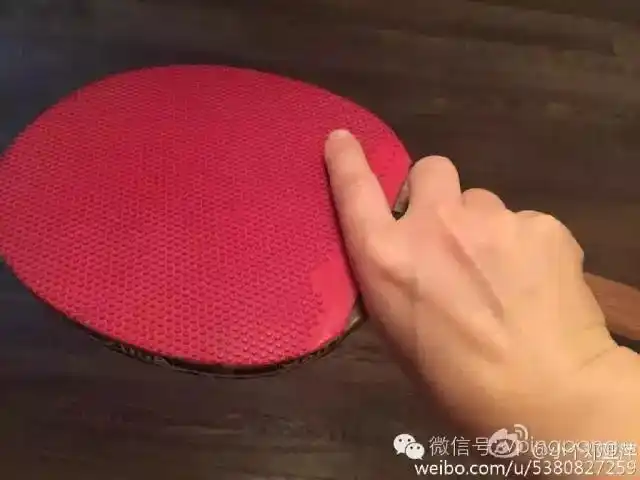 初代大魔王邓亚萍教你横拍正确握姿