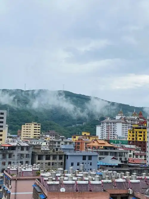 西双版纳景洪曼斗村是什么样子的.