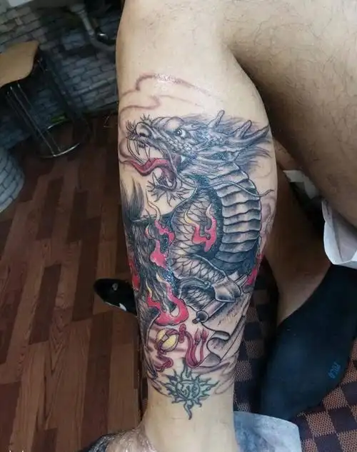 小腿麒麟纹身图片