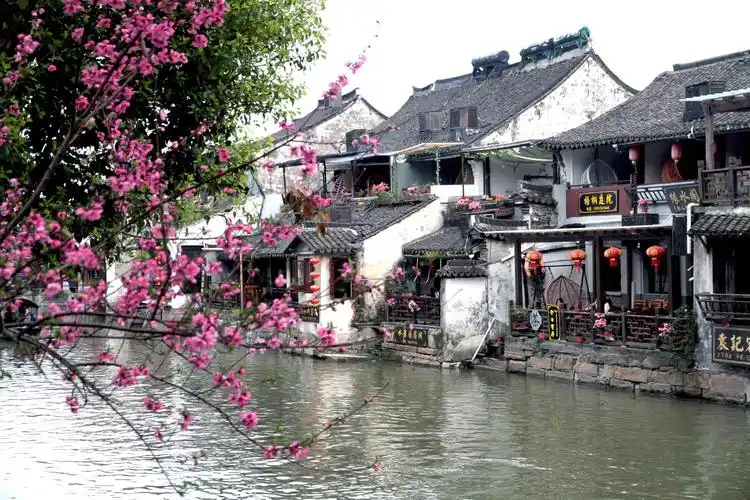 其它 江南古镇…西塘 写美篇江南好,风景旧曾谙, 日出江花红似火, 春