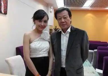 演员寇世勋的两房妻子住楼上楼下,和丈夫相处"和谐融洽"_崔瑶琪