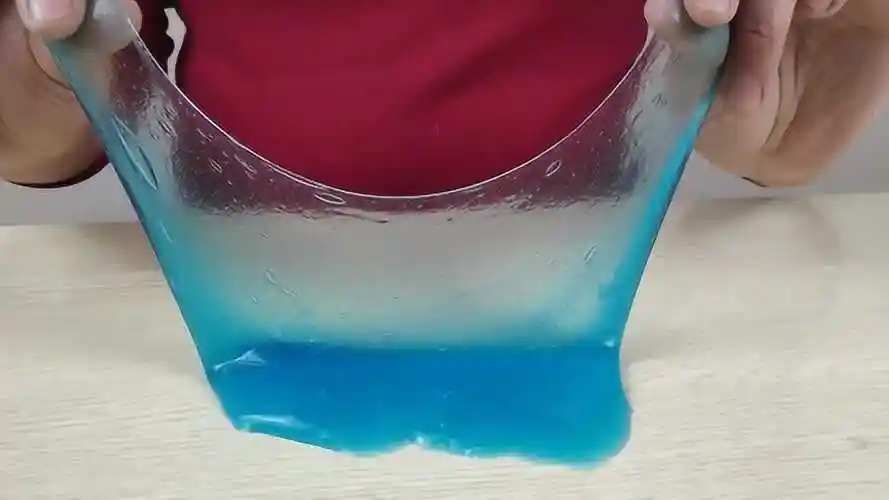 无胶水无硼砂,只用简单几种材料就能做蓝色假水,手感q弹不粘手