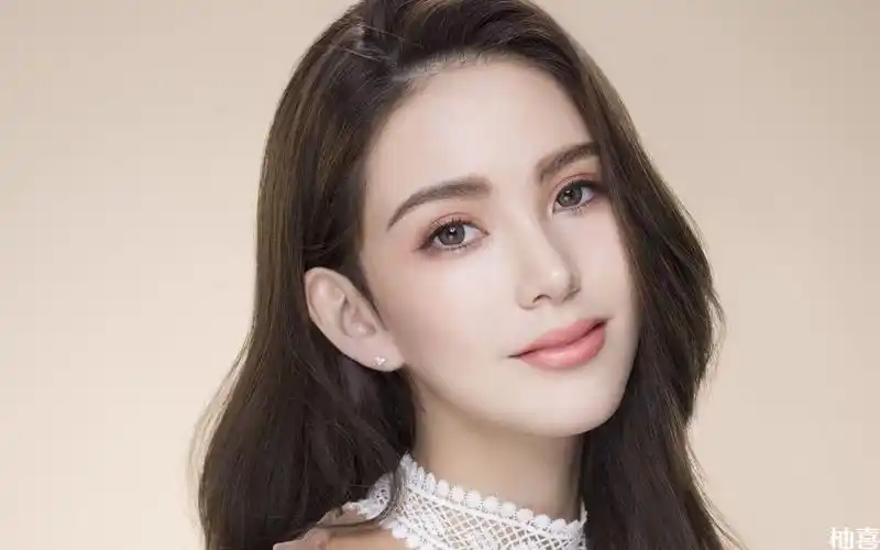 细数中英混血儿明星张柏芝谢霆锋