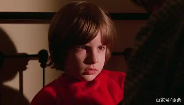 《闪灵》:炎炎夏日需要后脊阴凉